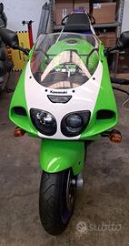 Kawasaki Ninja ZX-7 R anno 1998 iscritta ASI