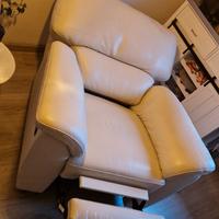 poltrona in pelle con relax