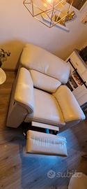 poltrona in pelle con relax