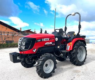 Trattorino COSMO modello VST 930 (4 cil. 30 cv)