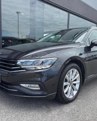 VOLKSWAGEN Passat Variant 2.0 TDI SCR 122 CV EVO