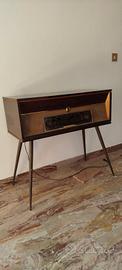 Radio anni 60 funzionante con giradischi 