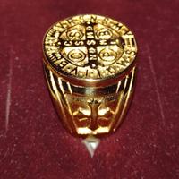 ANELLO MEDAGLIA SAN BENEDETTO DORATO NUOVO