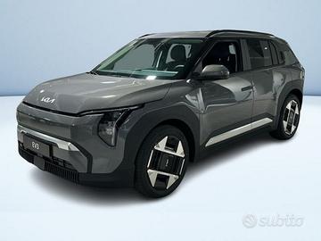 Kia EV3 Standard Range Earth