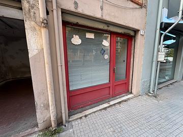Locale Commerciale / Deposito / box auto