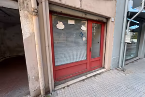 Locale Commerciale / Deposito / box auto