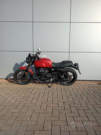 Moto Guzzi V7 IV