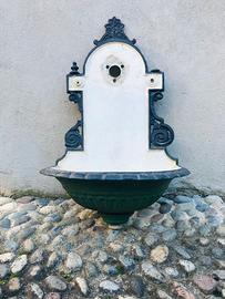 Fontana antica in ghisa