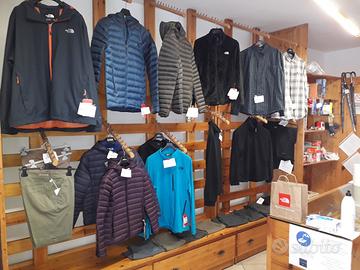 Mobili In Legno Per Arredamento 