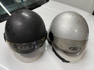 2 caschi moto o scooter Marca LEM tg57