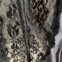 Guepiere nera in pizzo