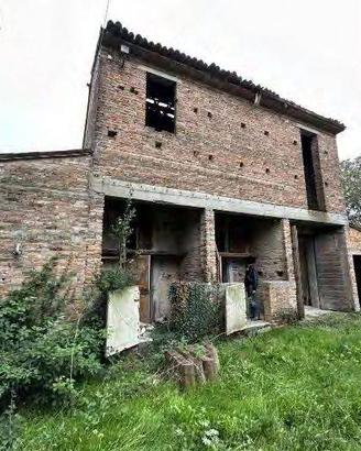 Immobile in asta di 1565 m² con più di 5 locali a 