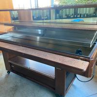 vetrina espositiva per dolci carne pesce