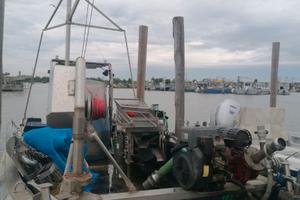 barca adibita pesca vongole