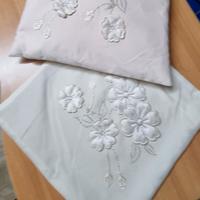 cuscini ricamati  con rose