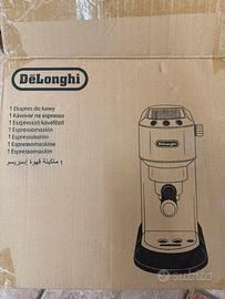 DeLonghi Dedica macchina espresso