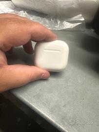 Airpods 4th generazione cancellaz. del rumore attv