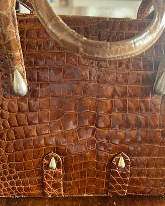 Borsa in coccodrillo