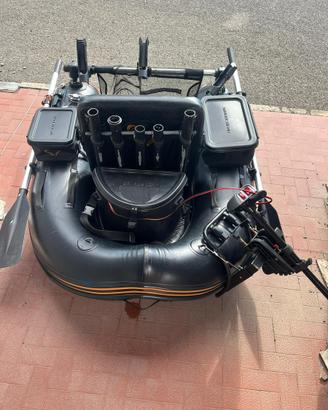 BELLY BOAT SAVAGE GEAR Completo super accessoriato