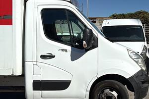 Renault Master con Sponda idraulica