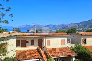 3 LOCALI A SAN NICOLA ARCELLA