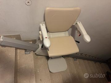 Montascale lineare, nuovo usato purtroppo pocchis