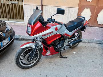 Suzuki gsx 550 del 1983 