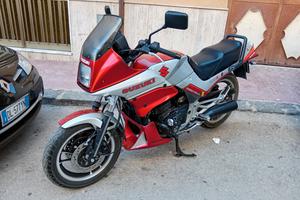 Suzuki gsx 550 del 1983 