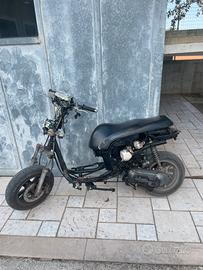 Moto 50 incidentata con motore funzionante