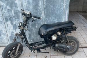 Moto 50 incidentata con motore funzionante