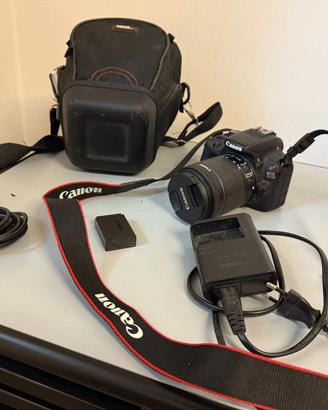 Canon EOS 100D + 18-55mm + accessori