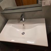 Mobile bagno sospeso