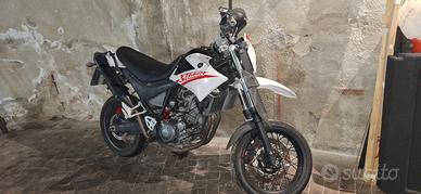 Yamaha XT660 motard