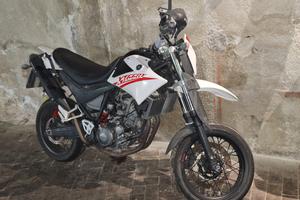 Yamaha XT660 motard