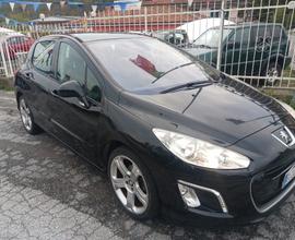 PEUGEOT 308 1.6 HDI Exclusive