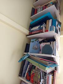 Scaffali in multistrato dipinti di rosa ,