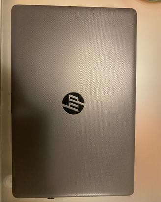 HP 255 G7 SSD 8GB RAM – Perfetto x studio e lavoro