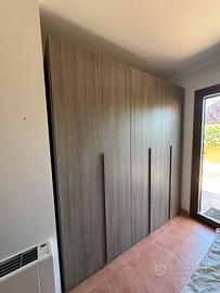 Armadio 5 ante L 230 P 55 H 247