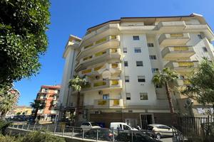 4 LOCALI A CORIGLIANO-ROSSANO