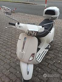 Vespa anno 2009 150i.e.