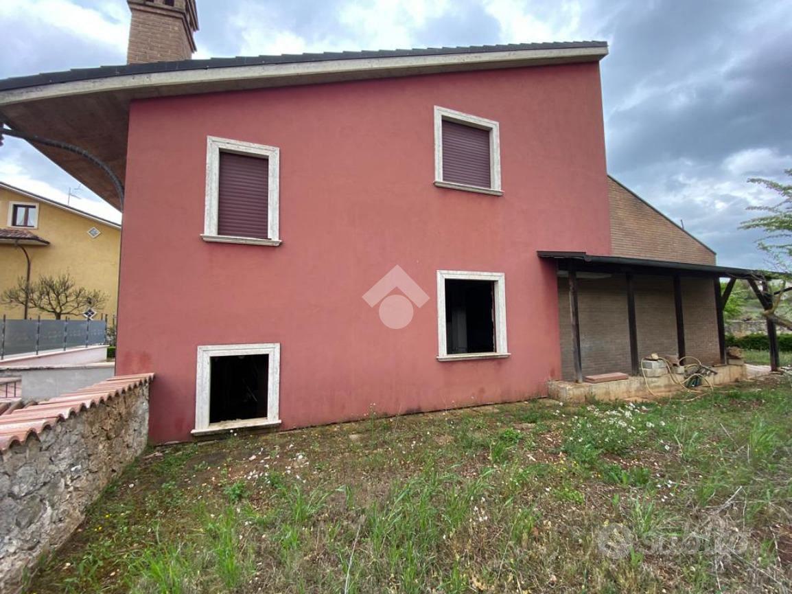 VILLA SINGOLA A AVEZZANO - Vista 5