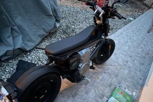 BMW CE 02 11Kw Black