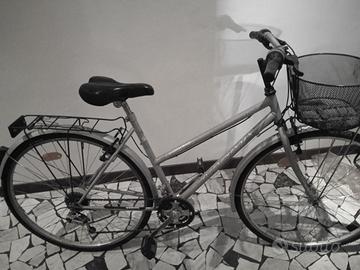 City bike mod 28 con 18 rapporti