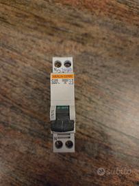 Interruttore Magnetotermico Merlin Gerin C25