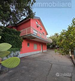 Villa singola a Piedimonte Etneo - Presa