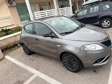 Lancia ypsilon 1.2 benzina,gpl