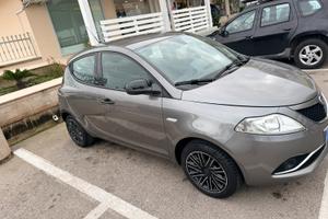 Lancia ypsilon 1.2 benzina,gpl
