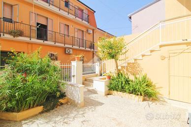 4 LOCALI A CAMPOMARINO