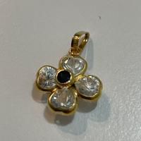 Ciondolo Fiore in oro 18k zaffiro e zirconi