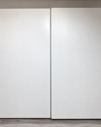 Armadio IKEA PAX 200cm ante scorrevoli usato 2mesi